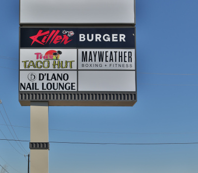 subject_prop_1_signage